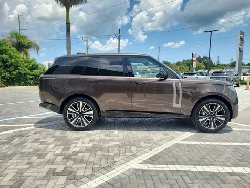New 2026 Land Rover Range Rover SE AWD/4WD image 6