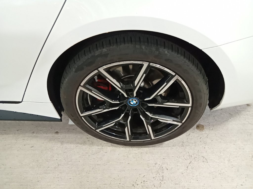 Used 2024 BMW i4 M50 w/ Premium Package AWD/4WD image 15