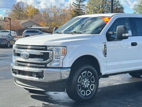 Used 2020 Ford F350 XLT AWD/4WD image 11
