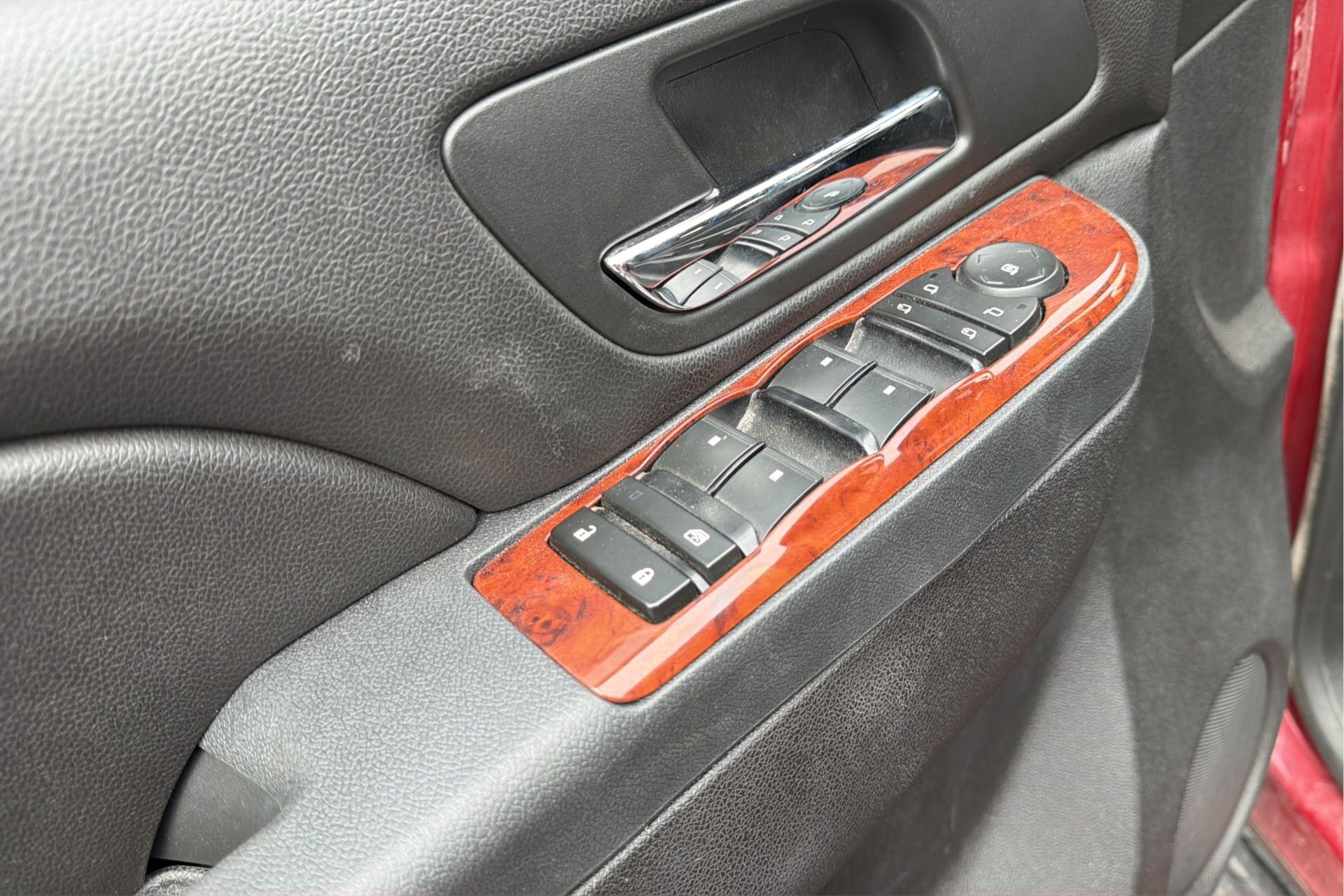 Used 2013 Chevrolet Tahoe LS w/ All-Star Edition AWD/4WD image 19