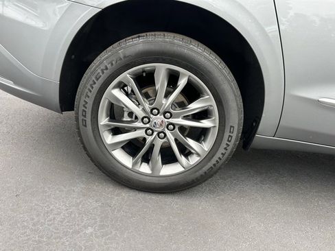 Used 2023 Buick Enclave Avenir w/ Avenir Technology Package image 7