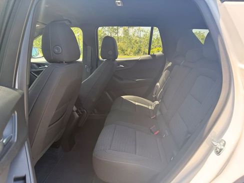 Used 2026 Chevrolet Equinox LT FWD image 7
