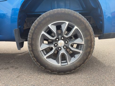 Used 2023 Chevrolet Silverado 1500 LT w/ Z71 Off-Road Package image 20