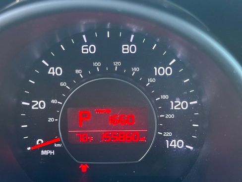 Used 2015 Kia Soul + image 7