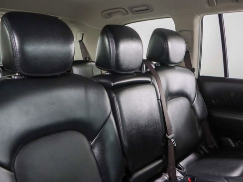 Used 2024 Nissan Armada SL RWD image 30
