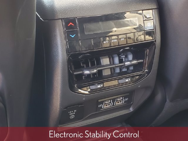 Used 2024 Jeep Grand Cherokee L Altitude AWD/4WD image 39