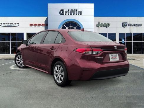 Used 2024 Toyota Corolla LE image 9