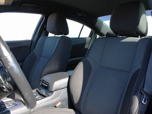 Used 2021 Dodge Charger SXT w/ Driver Convenience Group image 15