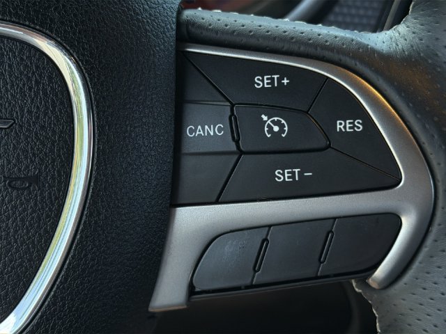 Used 2015 Dodge Challenger SRT Hellcat RWD image 27