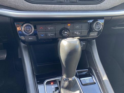 Certified 2022 Jeep Compass Latitude image 35