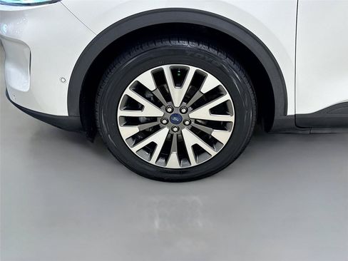 Used 2020 Ford Escape Titanium AWD/4WD image 31
