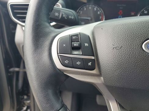 Used 2023 Ford Explorer XLT w/ Equipment Group 202A image 22