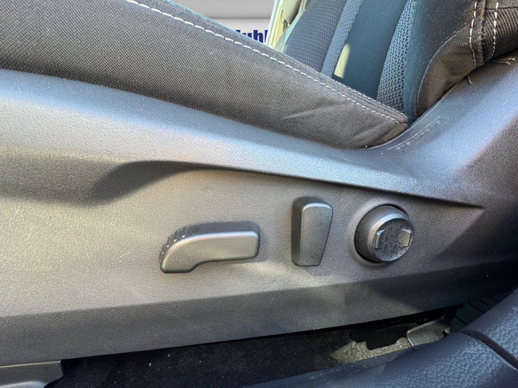 Used 2025 Subaru Outback Premium AWD/4WD image 18