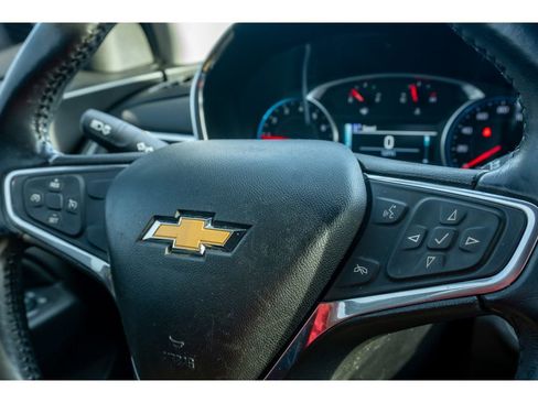 Used 2018 Chevrolet Equinox LT w/ Sun & Infotainment Package image 30