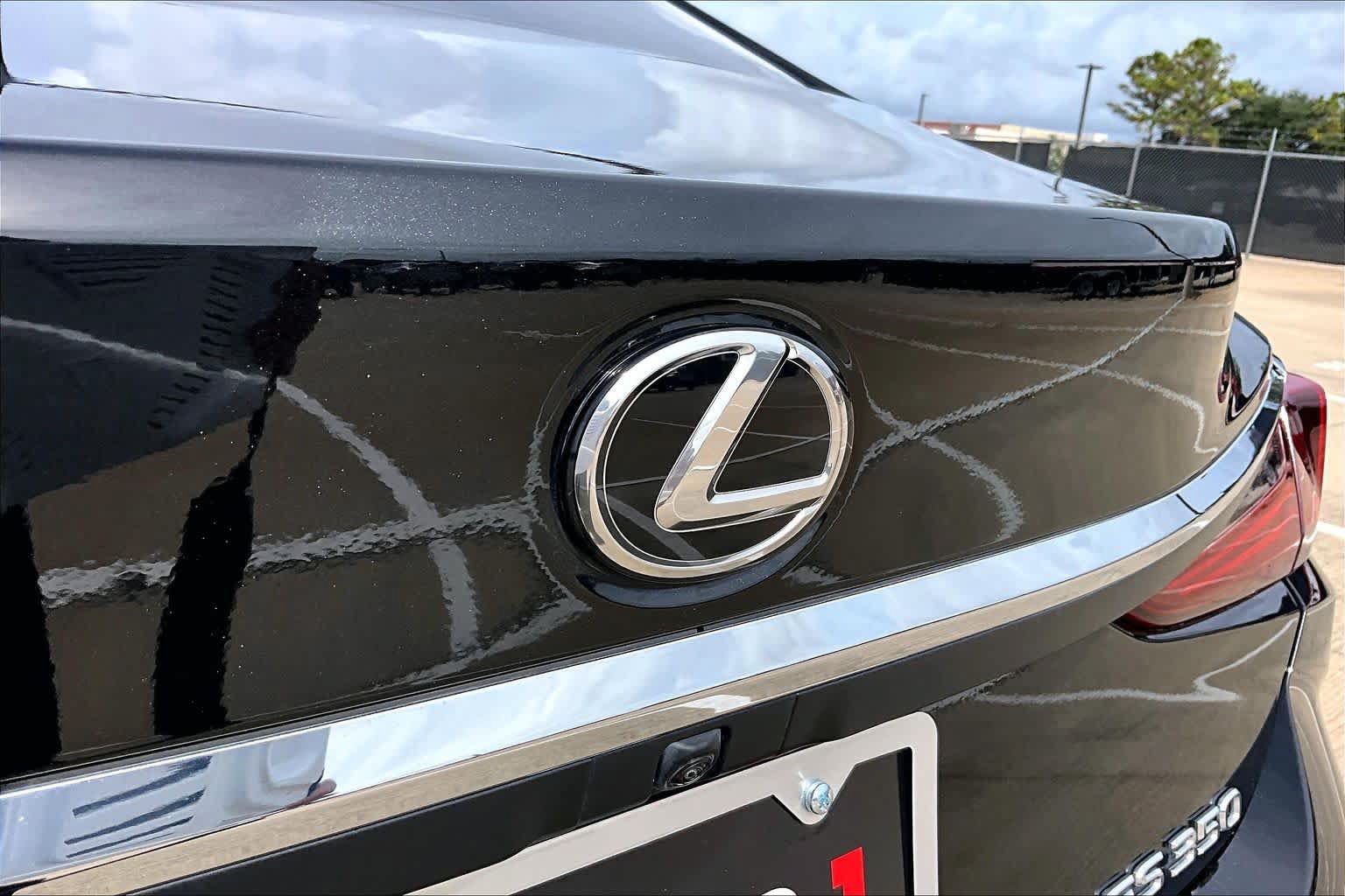 Certified 2023 Lexus ES 350 w/ Premium Package FWD image 30