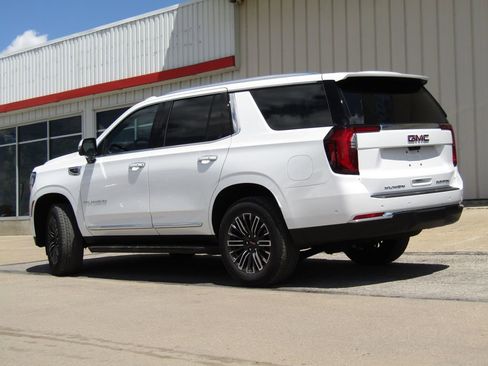 New 2026 GMC Yukon Elevation AWD/4WD image 10