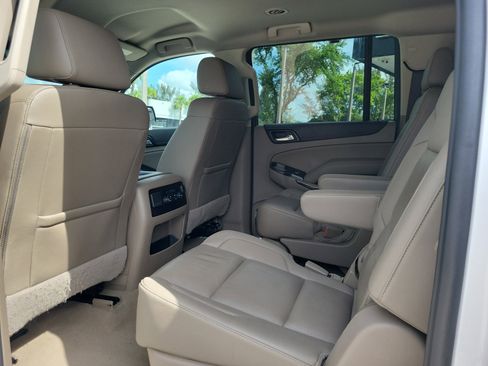 Used 2020 GMC Yukon XL SLT RWD image 14