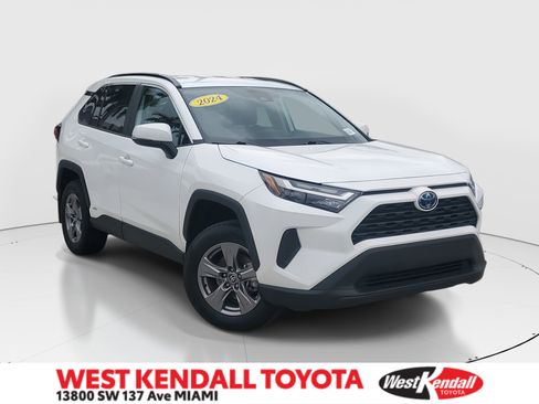 Used 2024 Toyota RAV4 XLE image 1