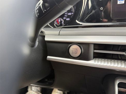 Used 2023 Kia K5 GT-Line image 28