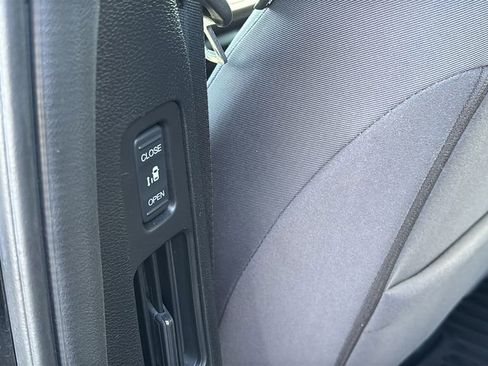 Used 2019 Honda Odyssey EX image 30