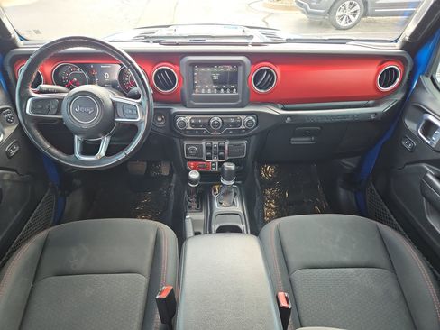 Used 2021 Jeep Wrangler Unlimited Rubicon w/ Cold Weather Group image 11