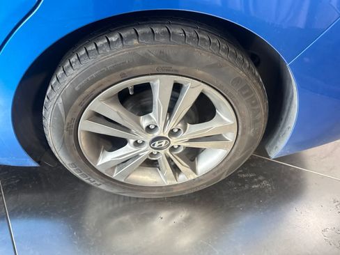Used 2017 Hyundai Elantra SE FWD image 10