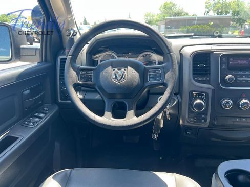 Used 2017 RAM 1500 Tradesman AWD/4WD image 32