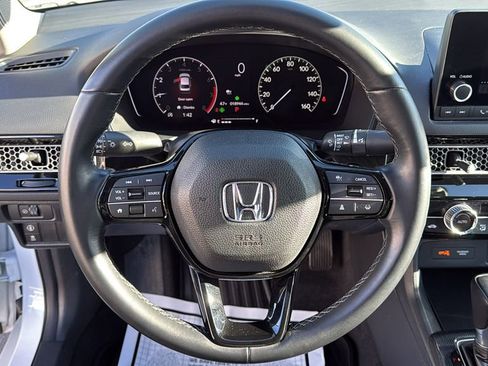 Used 2022 Honda Civic EX image 13