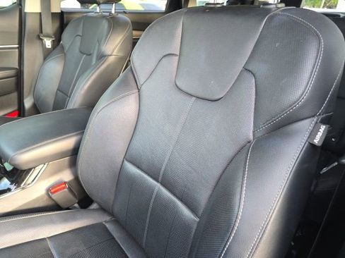 Used 2022 Kia Telluride SX w/ Nightfall Edition Package image 16