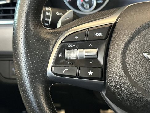 Used 2023 Genesis G70 2.0T w/ Sport Prestige Package RWD image 29