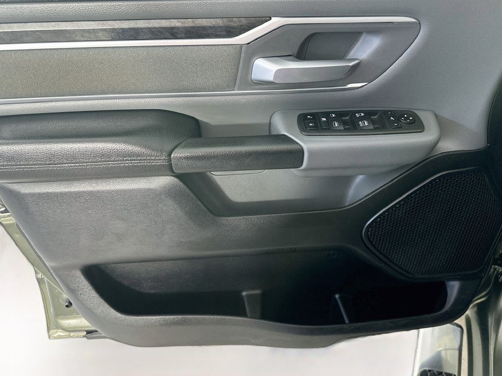 Used 2021 RAM 1500 Big Horn AWD/4WD image 24