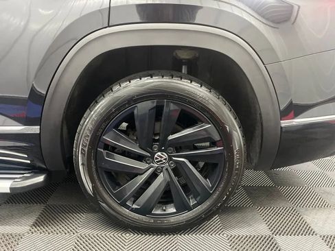 Used 2023 Volkswagen Atlas SEL Premium AWD/4WD image 28