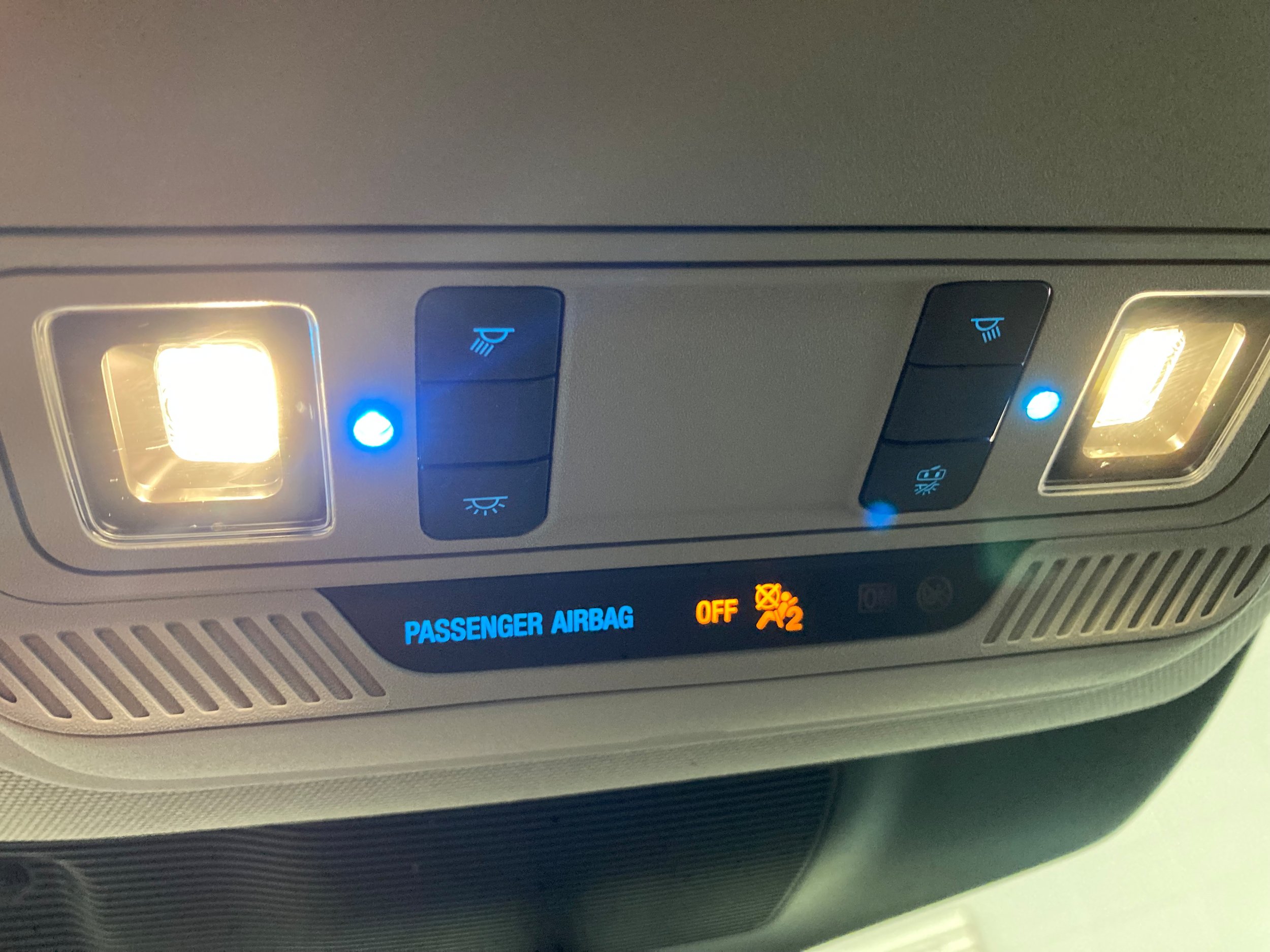 Used 2022 Ford Explorer XLT w/ Equipment Group 202A AWD/4WD image 32