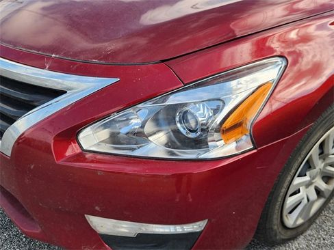 Used 2015 Nissan Altima 2.5 S w/ Power Driver Seat Package image 6