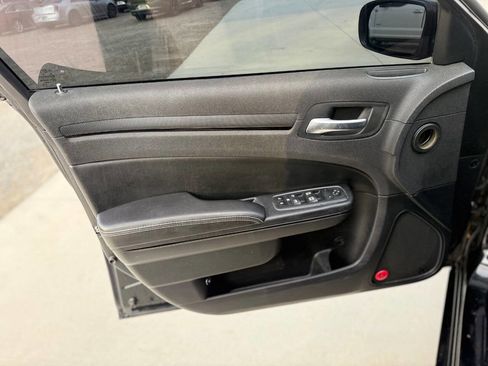 Used 2013 Chrysler 300 S image 12