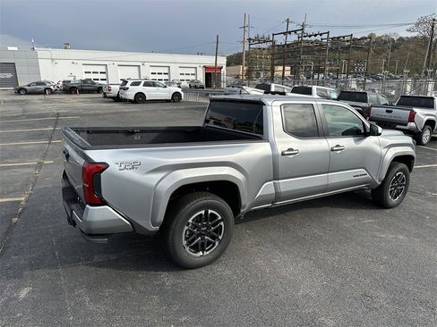New 2025 Toyota Tacoma TRD Sport image 8