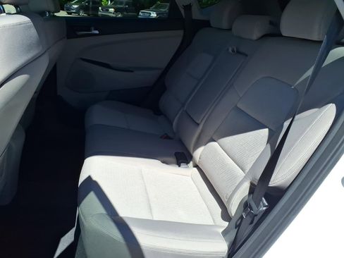Used 2016 Hyundai Tucson SE w/ Option Group 02 AWD/4WD image 15