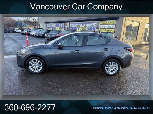 Used 2018 Toyota Yaris iA image 1