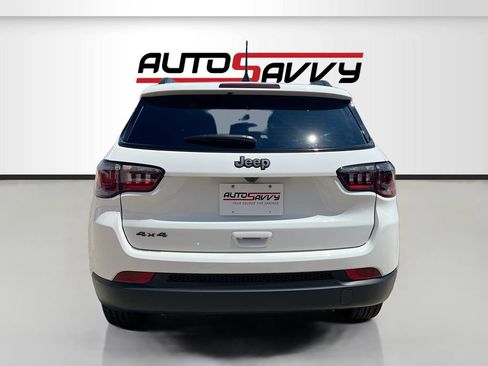 Used 2026 Jeep Compass Latitude AWD/4WD image 6