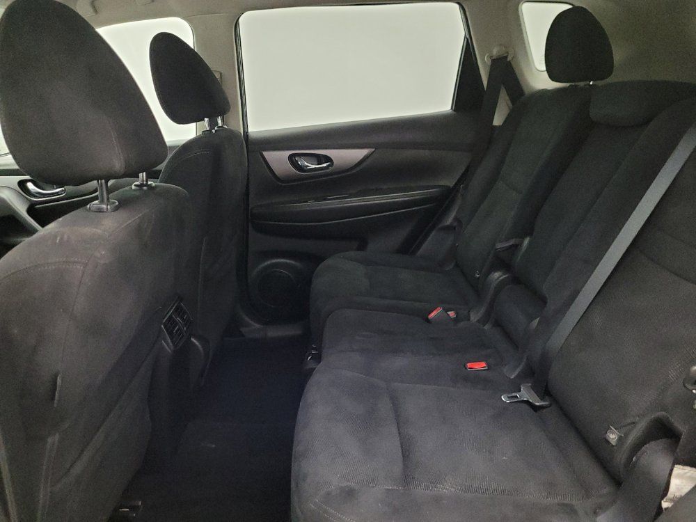 Used 2016 Nissan Rogue SV FWD image 18