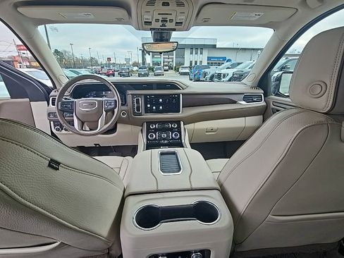 Used 2022 GMC Yukon XL Denali w/ Denali Ultimate Package AWD/4WD image 20