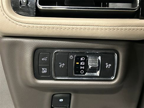 Used 2022 Lincoln Nautilus Reserve w/ Equipment Group 201A image 21