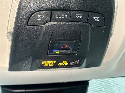 Certified 2023 Toyota Corolla LE image 29