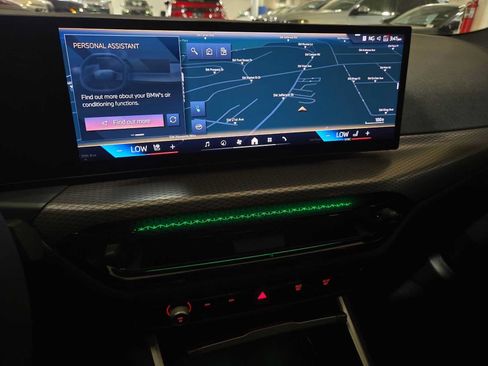 Used 2025 BMW i4 xDrive40i w/ M Sport Package AWD/4WD image 25