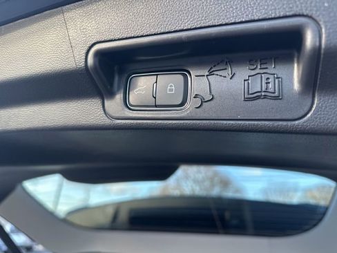 Used 2025 Ford Explorer Active w/ Active Comfort Package image 10