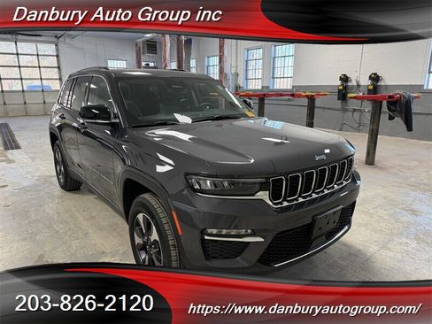 Used 2023 Jeep Grand Cherokee 4WD 4xe image 7