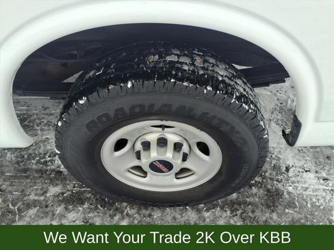 Used 2019 GMC Savana 2500 w/ Driver Convenience Package image 11