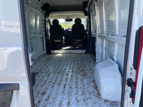 Used 2026 RAM ProMaster 2500 w/ Convenience Group FWD image 7
