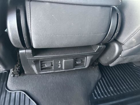 Used 2023 Chevrolet Silverado 1500 LT image 14