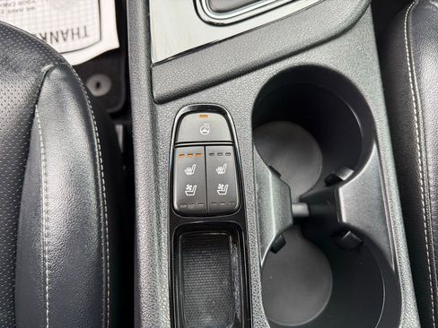 Used 2019 Kia Niro Touring image 20